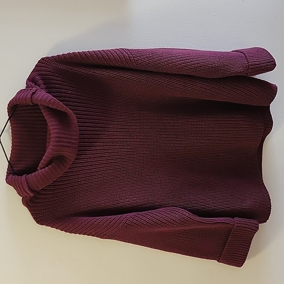 𝅺LORD & TAYLOR Burgundy Sweather US S - Picture 2 of 8